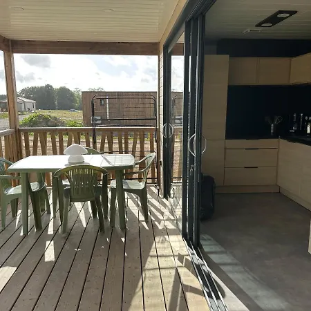 Cottage Parc Residentiel De Loisir Saubrigues Exterior photo